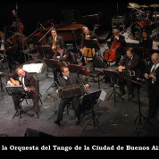 Con Orquesta del Tango